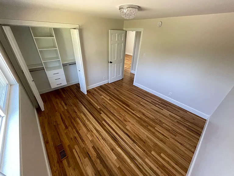 2851 E Maurice Dr — Photo 7