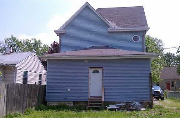 5th image of 2625 Hiawatha St
