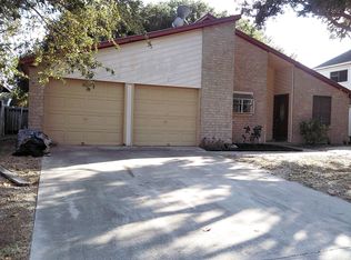 825 Saint Martin St, Corpus Christi, TX 78418