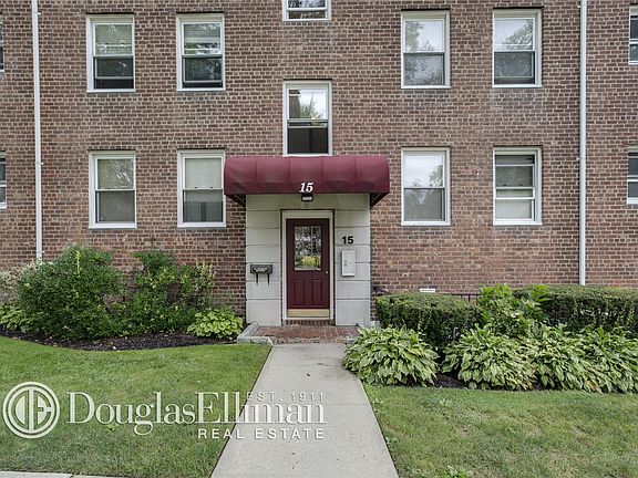 2nd image of 15 Edwards St APT 3H