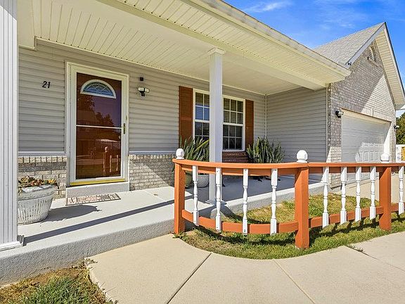 4th image of 21 Sugar Creek Ct
