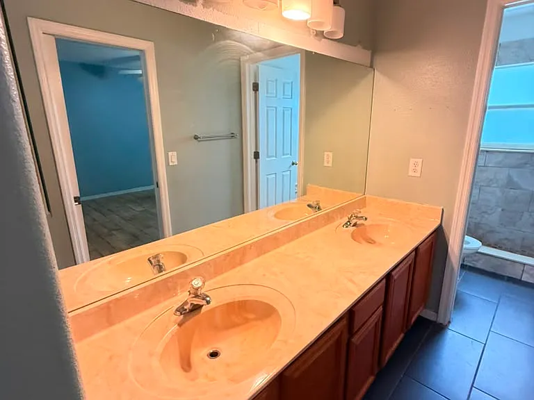 230 Rob Roy Dr — Photo 17