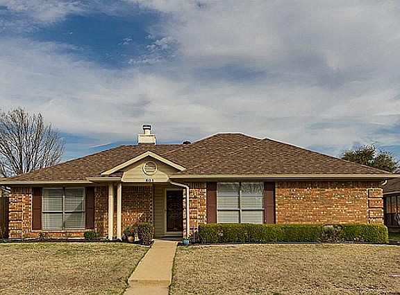 4th image of 501 Rock Rose Ln