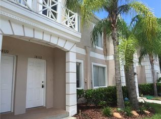 18112 Paradise Point Dr, Tampa, FL 33647