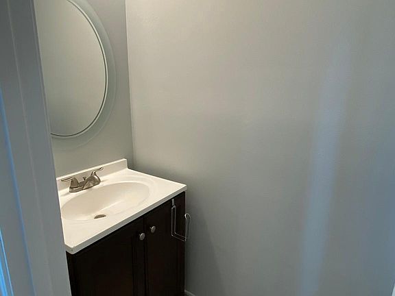 4th image of 2724 Sherwood Hall Ln
