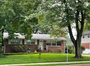 604 Tapawingo Rd SW, Vienna, VA 22180