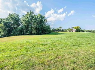 129 & 135 Fountain Trace Dr, Bowling Green, KY 42103