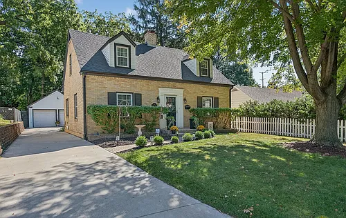 115 Oak Knolls Ave Photo 1