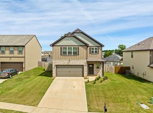 2737 Dunstan Ln, Opelika, AL 36804