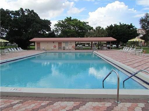 3rd image of 1502 Cayman Way APT H4