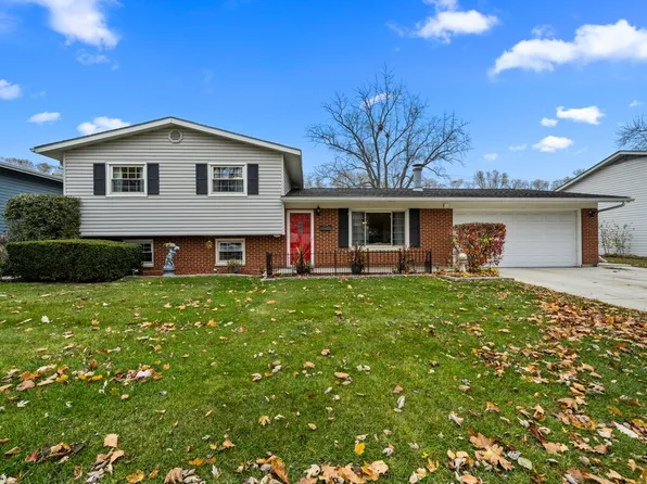 6721 Highland St, Hanover Park, IL 60133