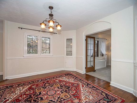 4th image of 3544 Meadowbrook Blvd