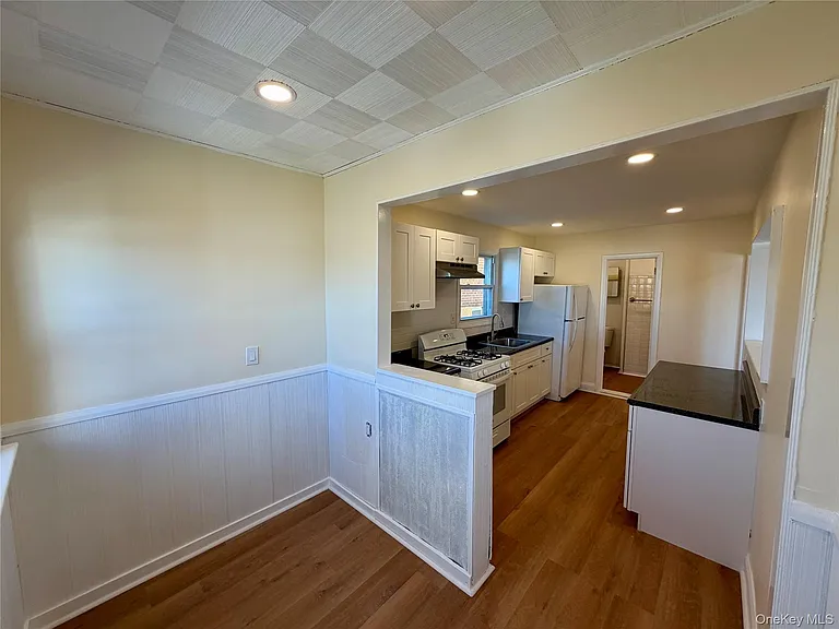 116 Alexander Ave — Photo 8