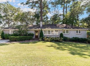 2025 Hickory Rd, Vestavia Hills, AL 35216