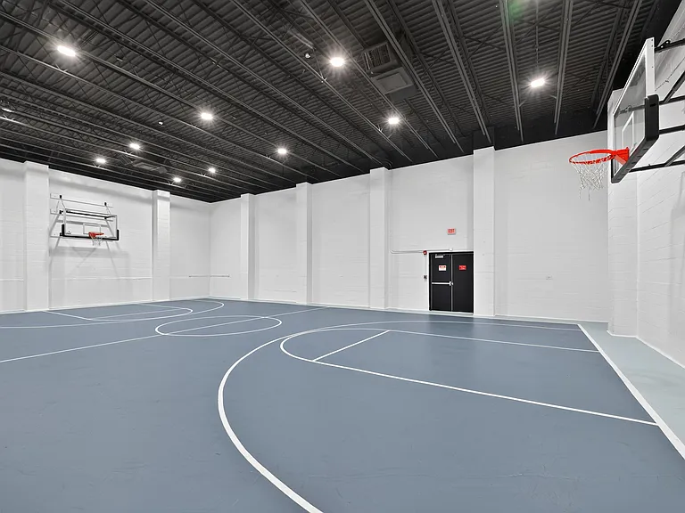 Get active on the community basketball court at Renaissance at Carol Stream in Carol Stream, IL.