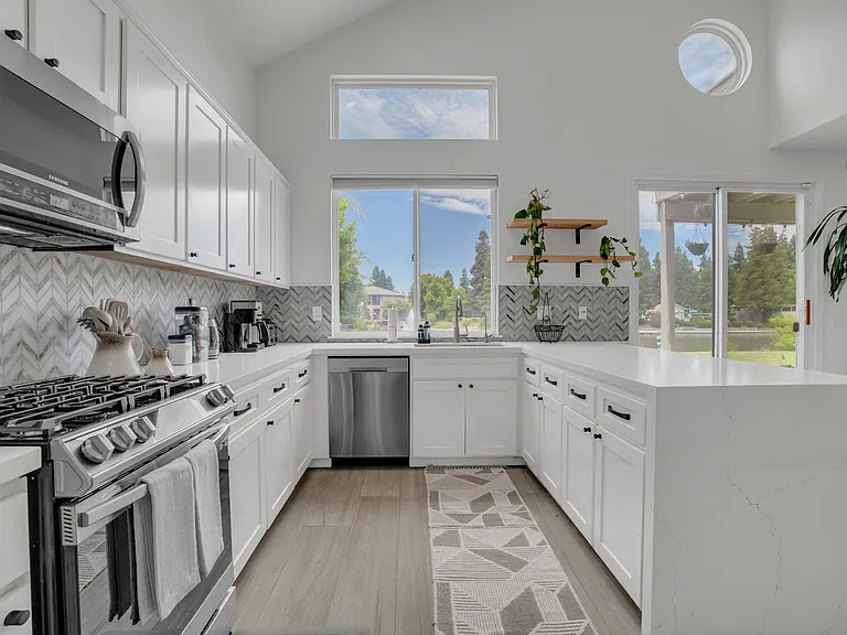 3437 Mesa Verde Cir — Photo 20