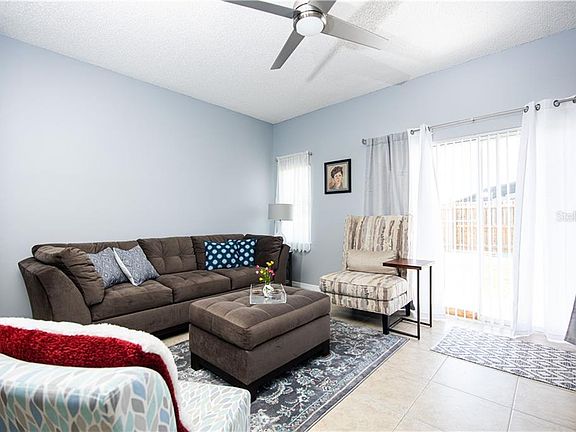 4th image of 920 Park Terrace Cir