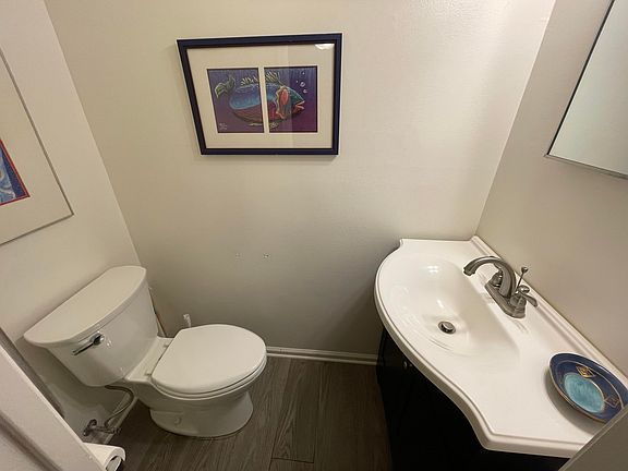5th image of 8 Longview Dr