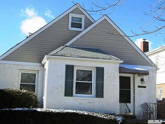 2nd image of 8034 Little Neck Pkwy