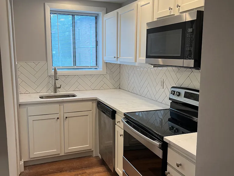 75 & 77 Elm Street — Photo 38