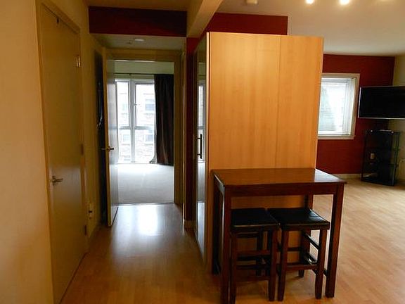 2nd image of 103 Bellevue Ave E APT 208