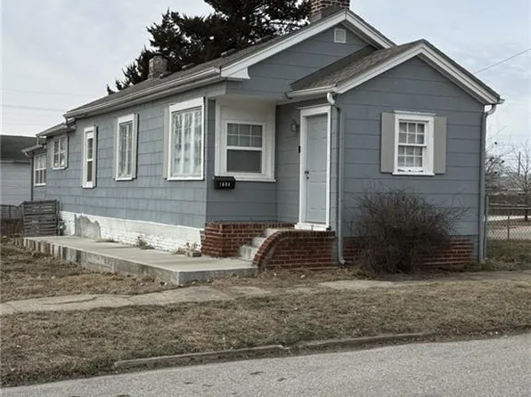 1604 S 12th St, Saint Joseph, MO 64503