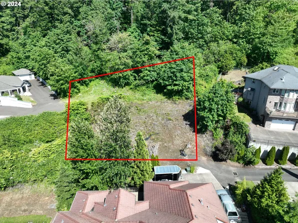9380 SE Emmert View Ct, Happy Valley, OR 97086