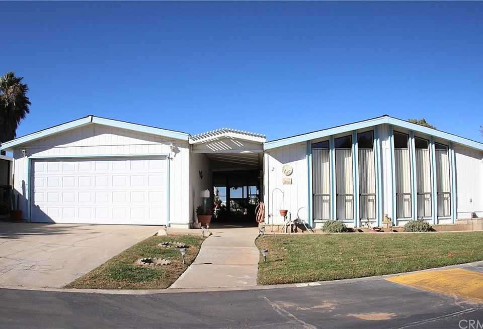 1st image of 10961 Desert Lawn Dr Space 2