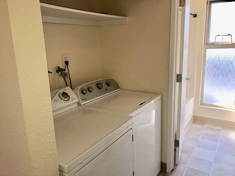 Auburn 4-Plex — Photo 5
