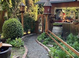 8611 16th Ave SW, Seattle, WA 98106