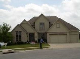 10021 N Maywood Ave, Kansas City, MO 64157