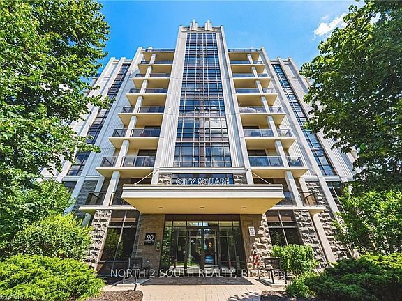 3rd image of 90 Charlton Ave W #605