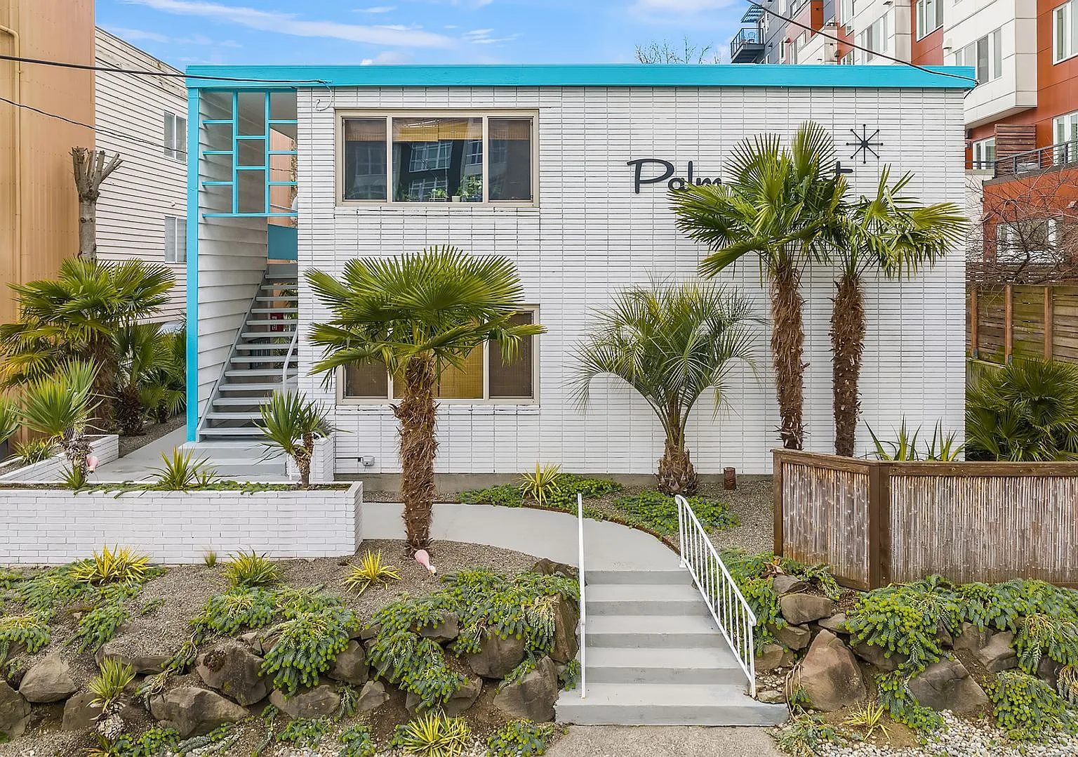 Palm Court - Located in the heart of Seattle — Photo 2