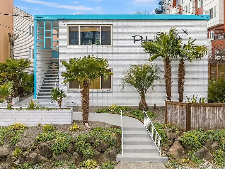 Palm Court - Located in the heart of Seattle — Photo 2