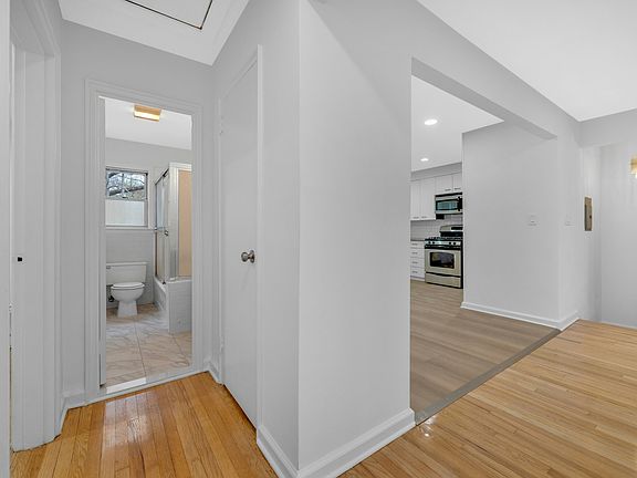 4th image of 151 E Palisade Ave #10C