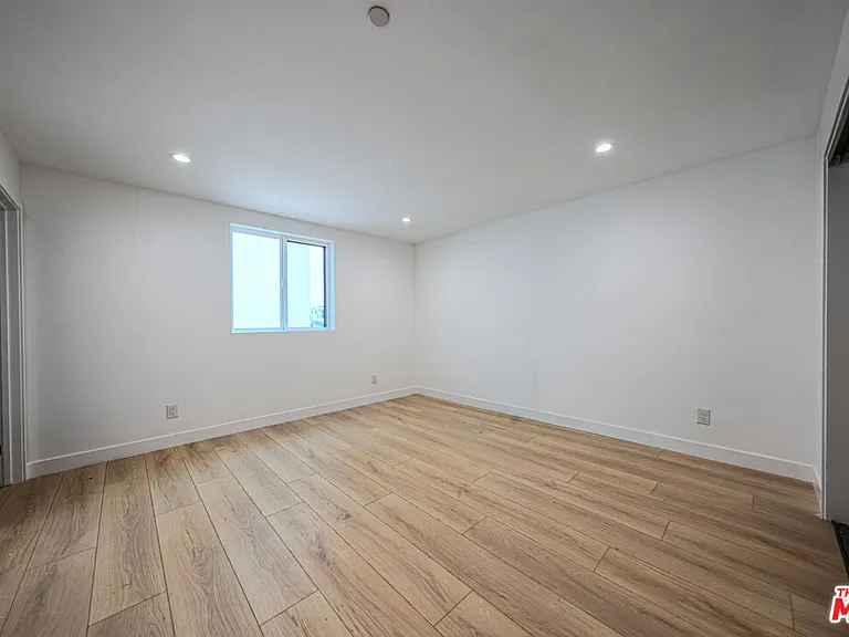 1525 S Carmelina Ave #1527 — Photo 21