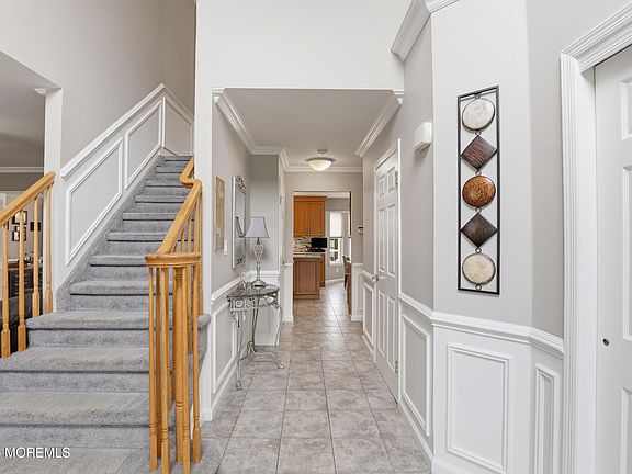 5th image of 16 Diamond Lane