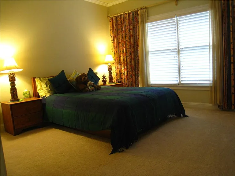 9858 Talisman Dr — Photo 20