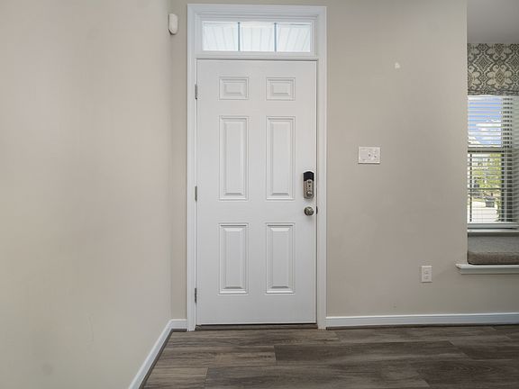 3rd image of 10831 Porter Park Ln