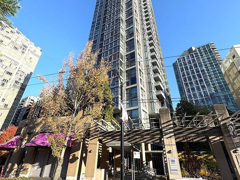 1008 Cambie St #2005 — Photo 1