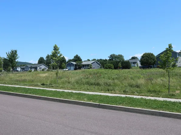 3 Dustin Drive, Milton, VT 05468