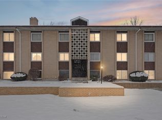10404 N Church Dr APT 409, Parma Heights, OH 44130