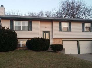 2416 SE Adams St, Topeka, KS 66605