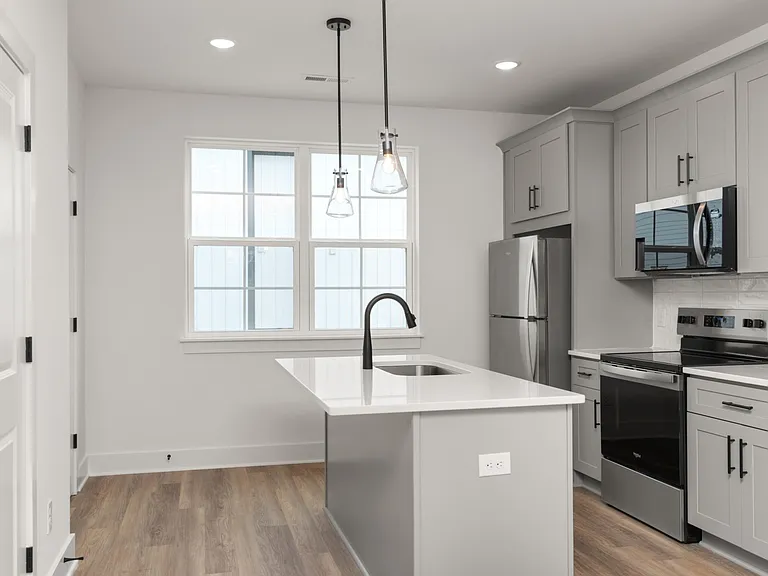 700 N Dupont Ave #115 — Photo 8