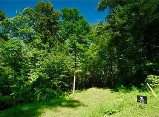 658 Walnut Valley Pkwy #25, Arden, NC 28704