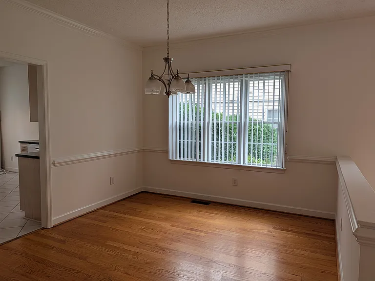 133 Bryant Dr — Photo 5
