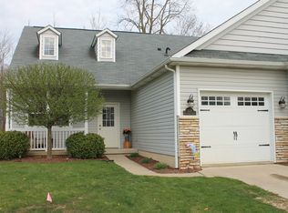 1528 Nottingham Forest Trl, Williamston, MI 48895