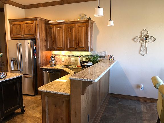 Breakfast Bar in kitchen 