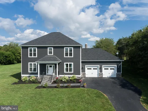 1786 Fadley Rd, Weyers Cave, VA 24486