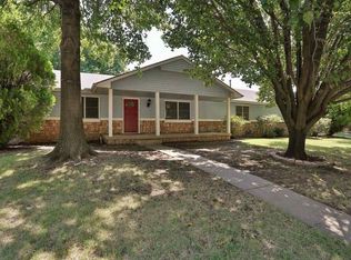 900 N Briarwood Rd, Derby, KS 67037